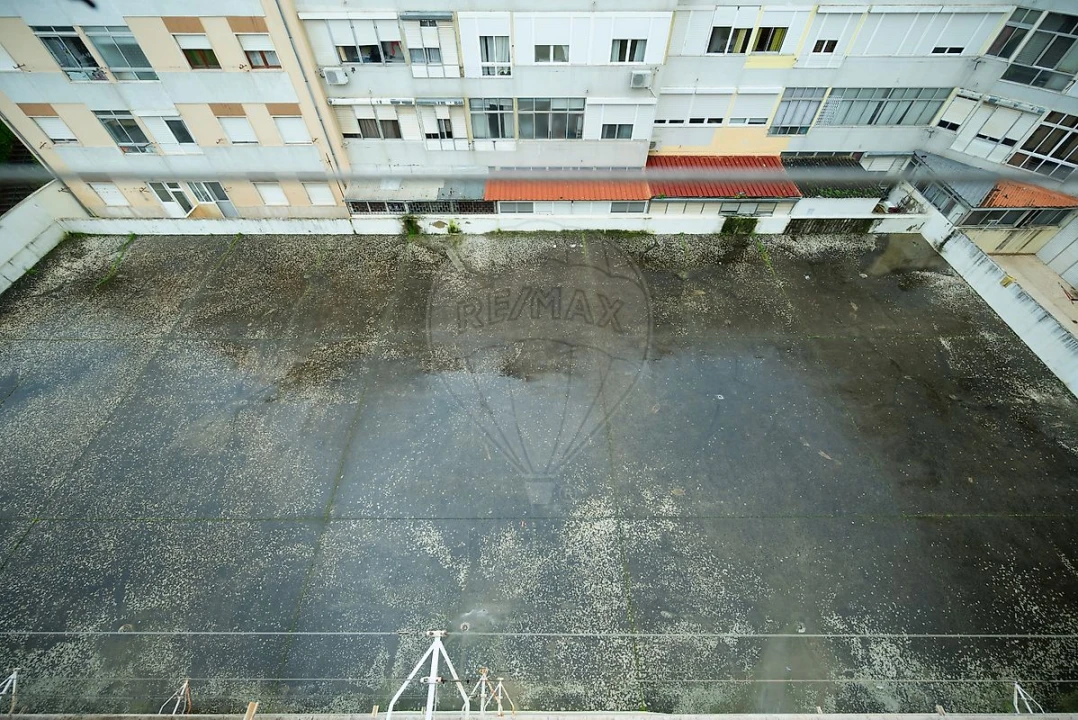 Apartamento T3 para Venda em Santa Iria de Azoia, São João da Talha e Bobadela Foto 21