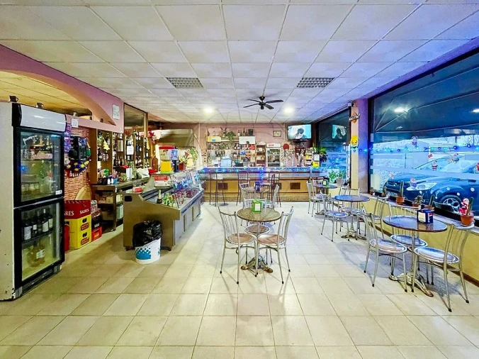 Negócio para Venda em Oiã Foto 3