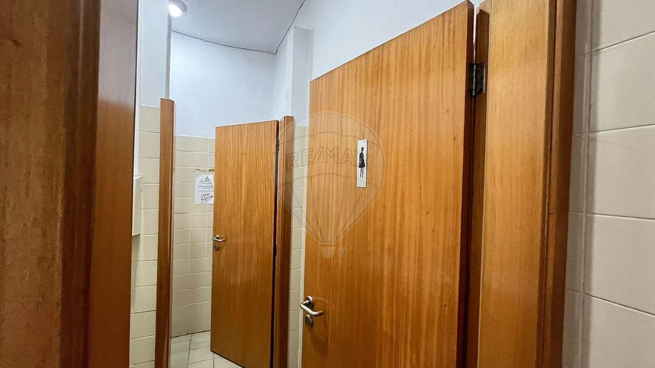 Escritório para Arrendamento em Requeixo, Nossa Senhora de Fátima e Nariz Foto 8