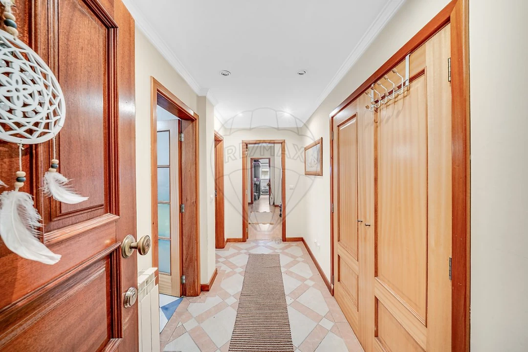 Apartamento T3 para Venda em Oiã Foto 4