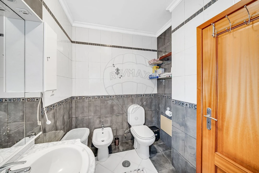 Apartamento T3 para Venda em Oiã Foto 16