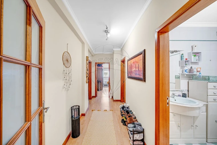 Apartamento T3 para Venda em Oiã Foto 5