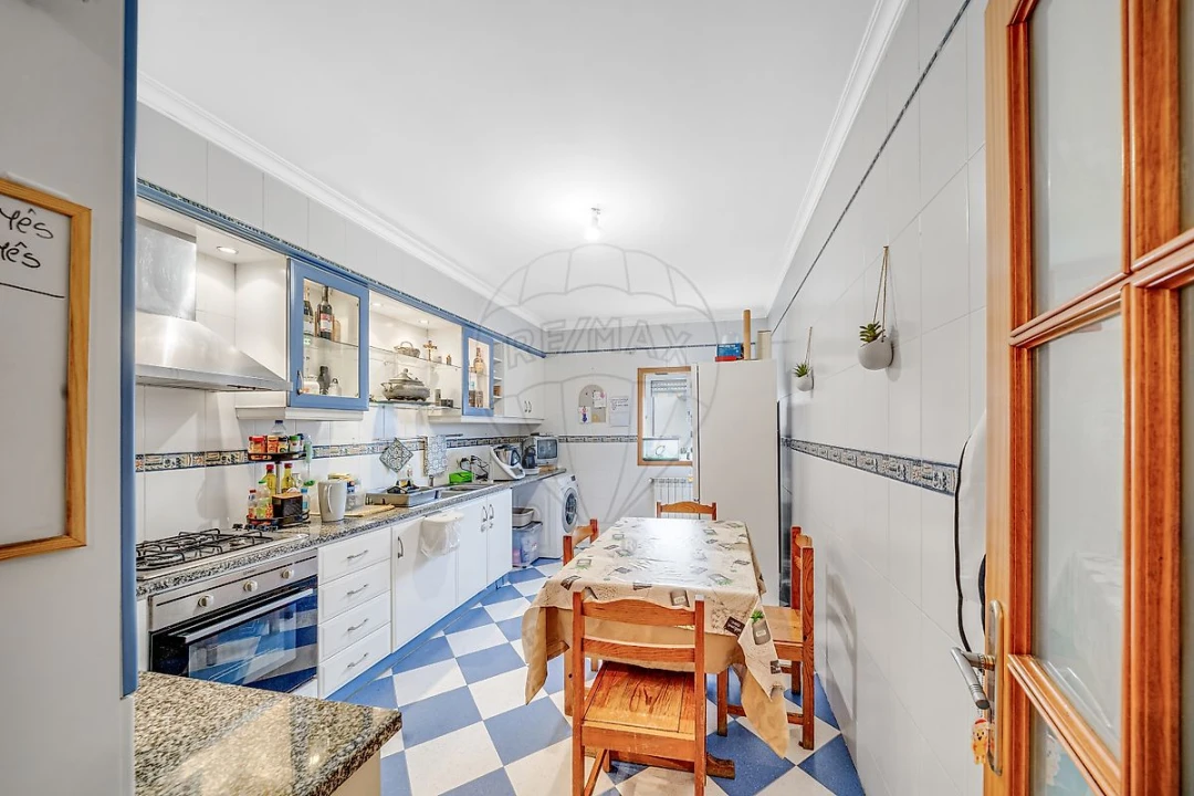 Apartamento T3 para Venda em Oiã Foto 3