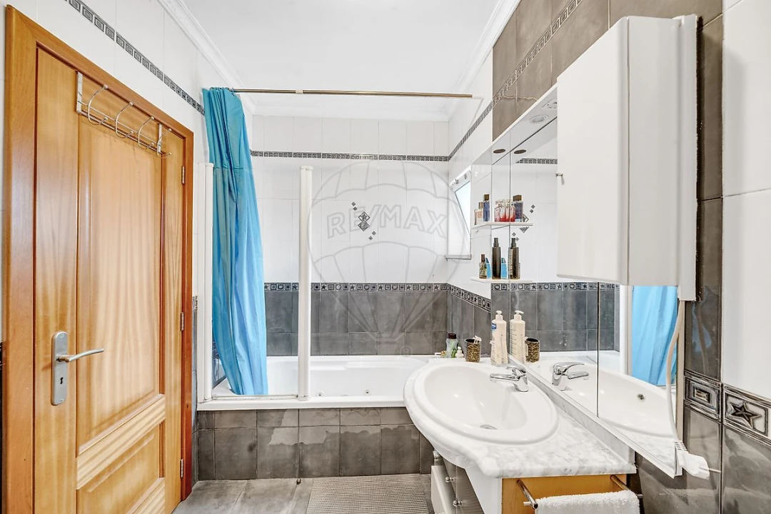 Apartamento T3 para Venda em Oiã Foto 13