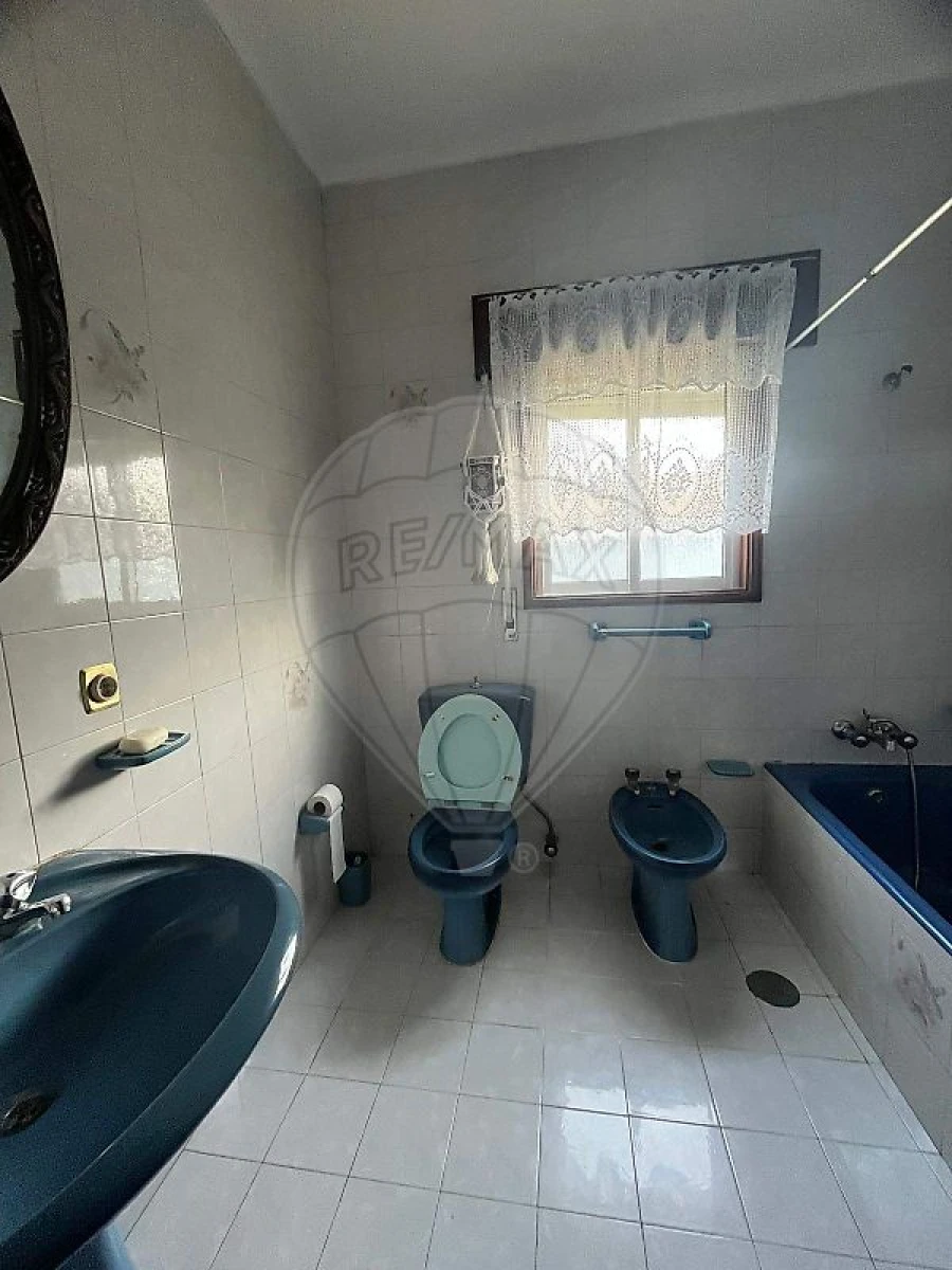 Moradia T3 para Venda em São Felix da Marinha Foto 9