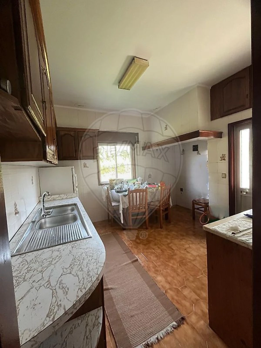 Moradia T3 para Venda em São Felix da Marinha Foto 8