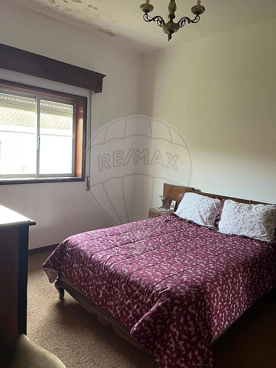 Moradia T3 para Venda em São Felix da Marinha Foto 6