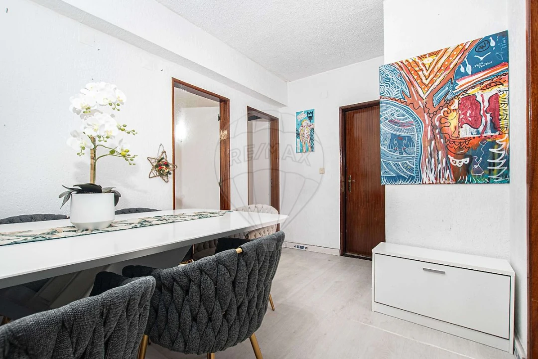Apartamento T2 para Venda em Carregado e Cadafais Foto 20