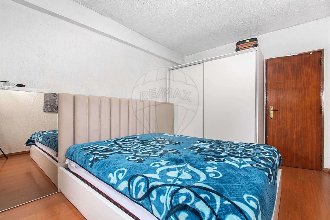 Apartamento T2 para Venda em Carregado e Cadafais Foto 7