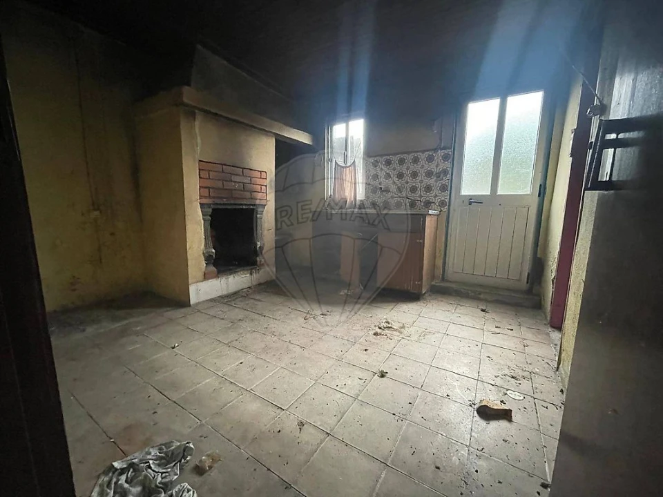 Moradia T2 para Venda em Soure Foto 1