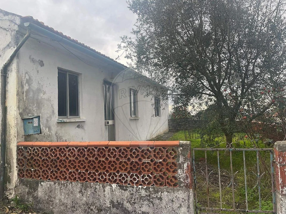 Moradia T2 para Venda em Soure Foto 2