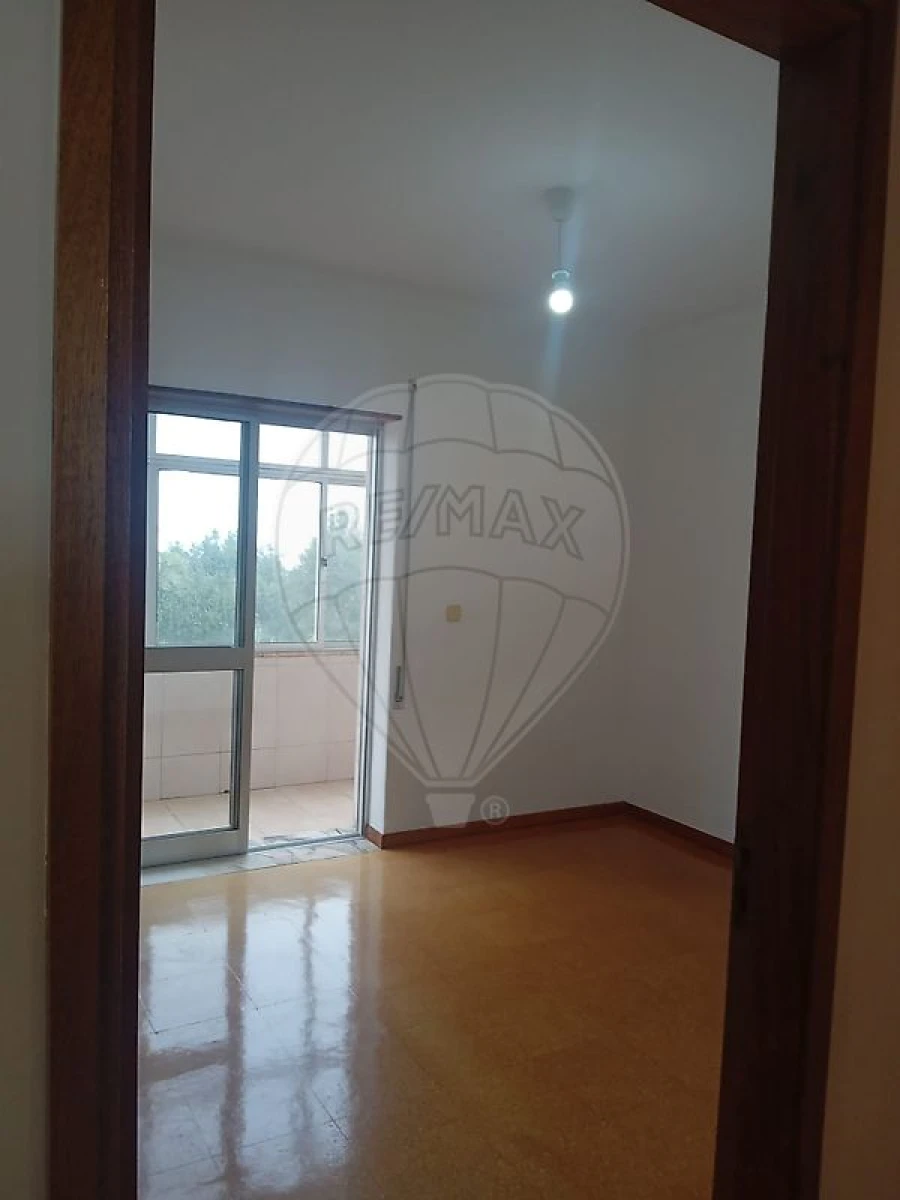 Apartamento T3 para Arrendamento em São Martinho do Bispo e Ribeira de Frades Foto 7