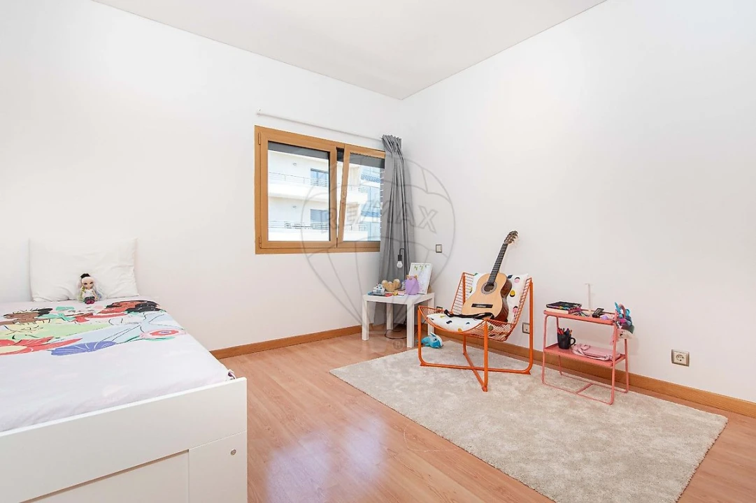 Apartamento T3 para Arrendamento em Odivelas Foto 4
