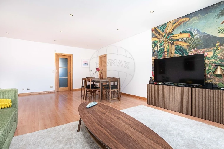 Apartamento T3 para Arrendamento em Odivelas Foto 12