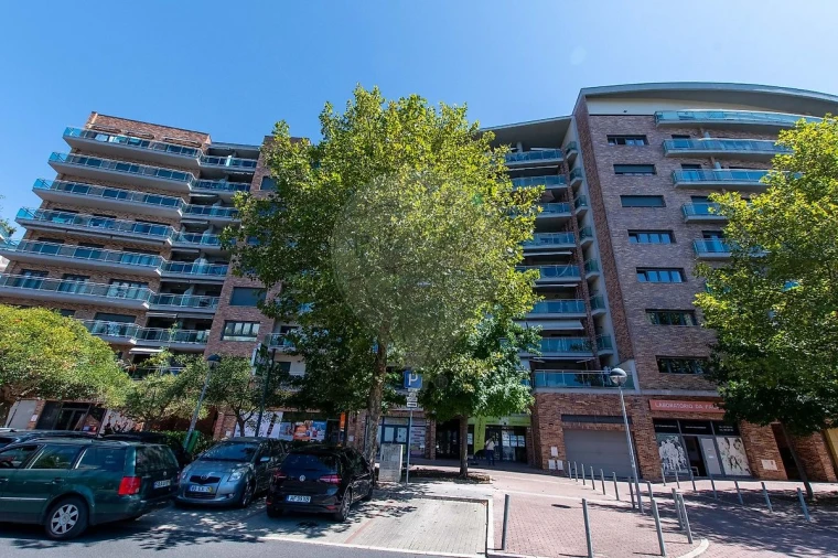 Apartamento T3 para Arrendamento em Odivelas Foto 9