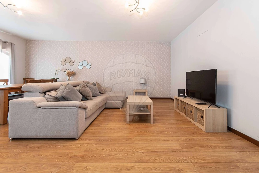 Apartamento T2 para Venda em Póvoa de Santo Adrião e Olival Basto Foto 21