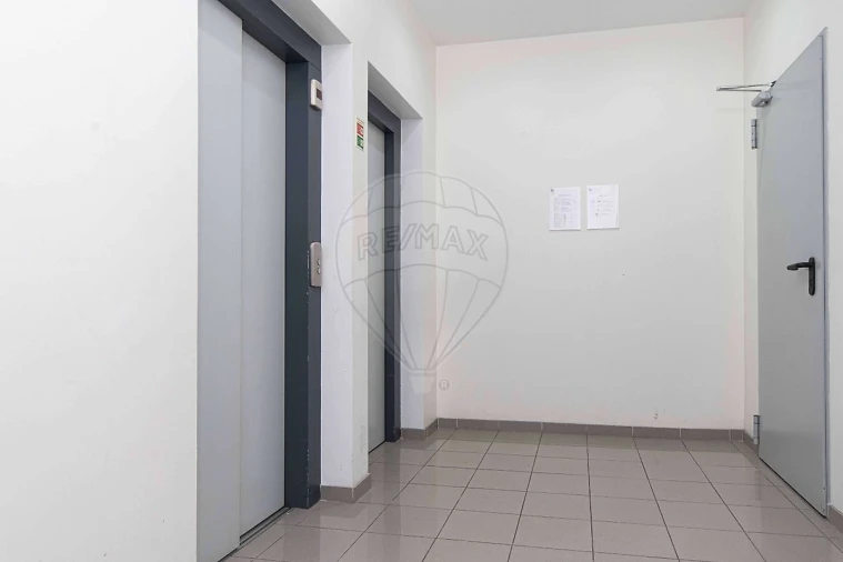 Apartamento T2 para Venda em Póvoa de Santo Adrião e Olival Basto Foto 26