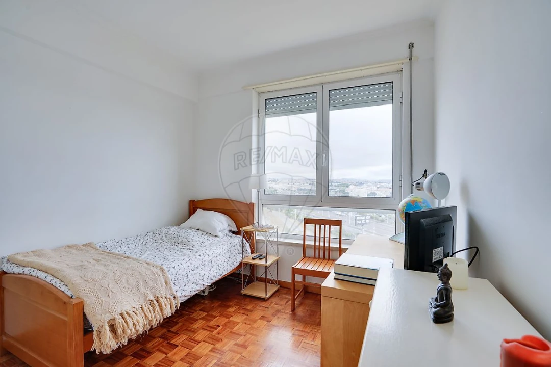 Apartamento T3 para Venda em Moscavide e Portela Foto 17
