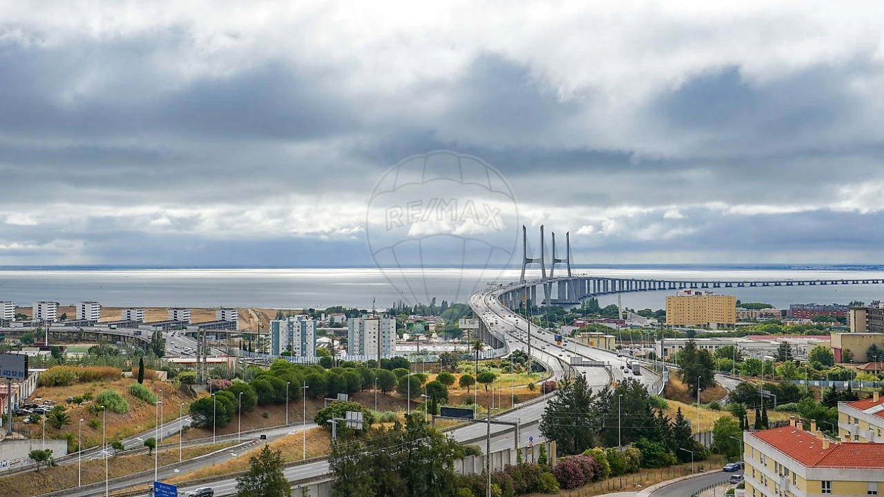 Apartamento T3 para Venda em Moscavide e Portela Foto 27