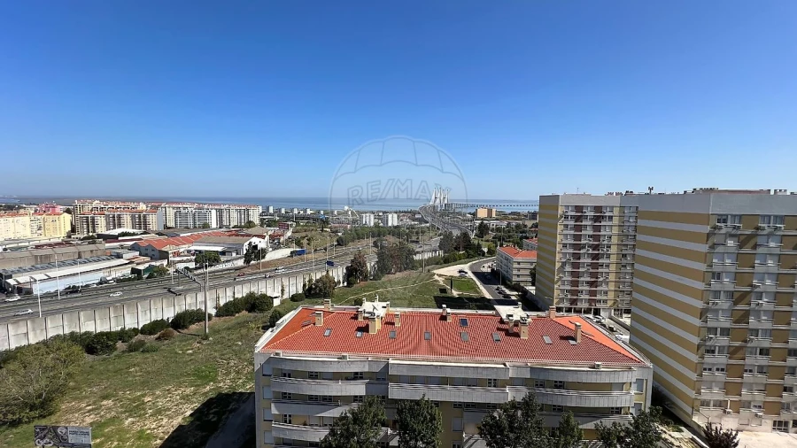 Apartamento T3 para Venda em Moscavide e Portela Foto 31