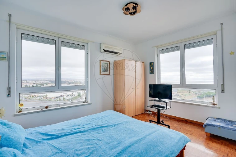 Apartamento T3 para Venda em Moscavide e Portela Foto 12