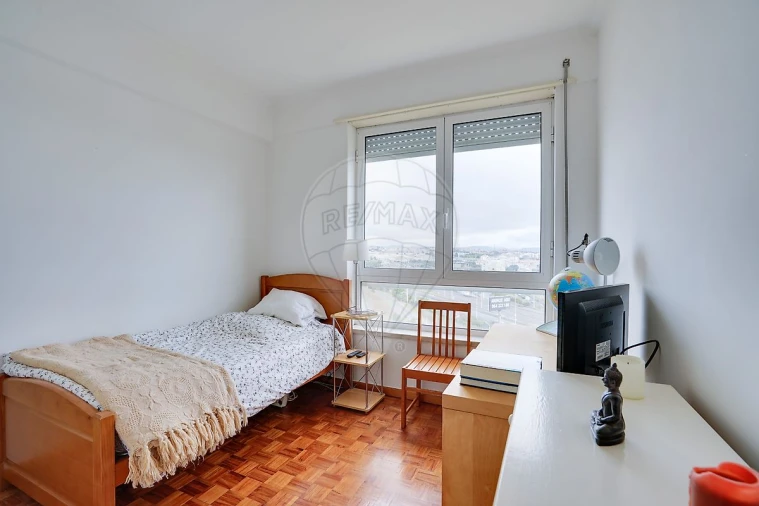Apartamento T3 para Venda em Moscavide e Portela Foto 17