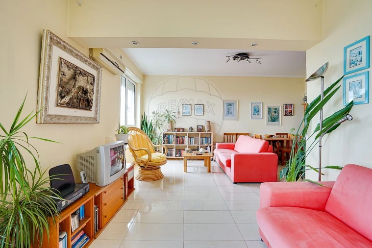 Apartamento T3 para Venda em Moscavide e Portela Foto 4