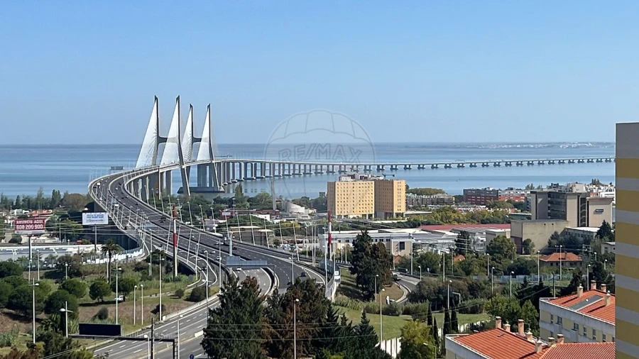 Apartamento T3 para Venda em Moscavide e Portela Foto 3