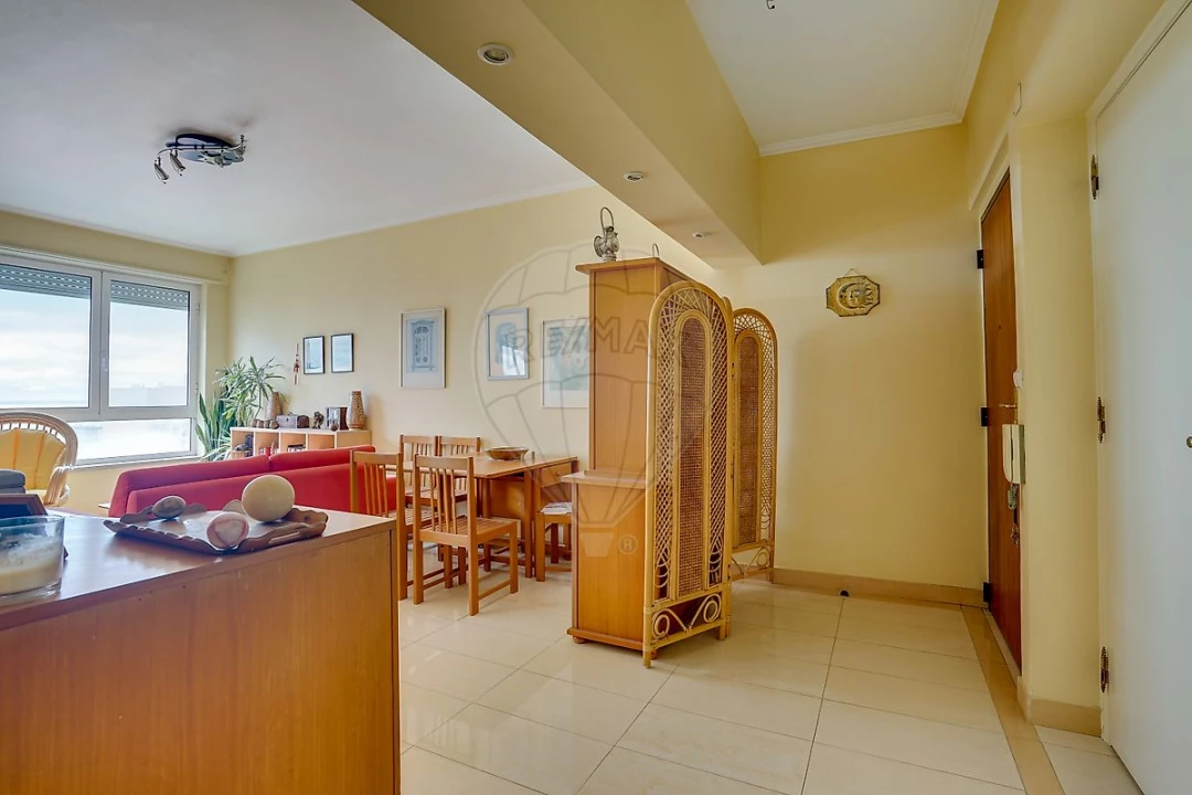 Apartamento T3 para Venda em Moscavide e Portela Foto 9