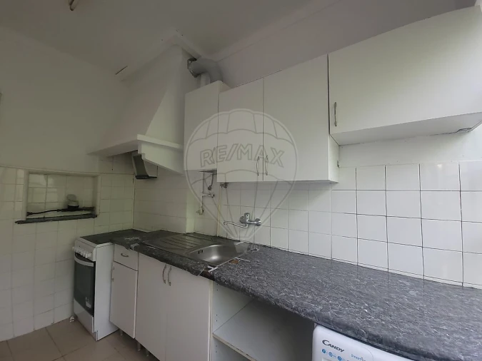Apartamento T2 para Venda em Queluz e Belas Foto 14