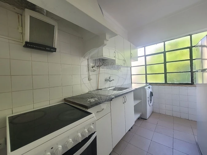 Apartamento T2 para Venda em Queluz e Belas Foto 15