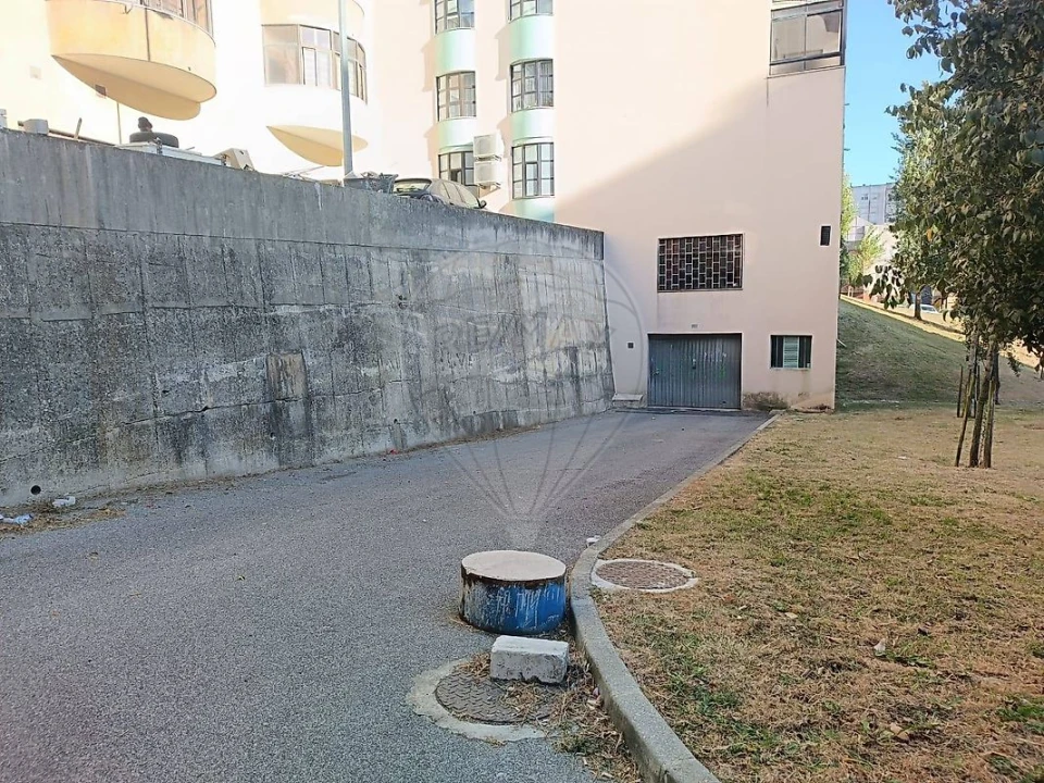 Garagem para Venda em Algueirão-Mem Martins Foto 7