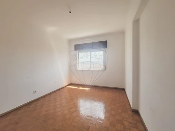 Apartamento T2 para Venda em Rio de Mouro