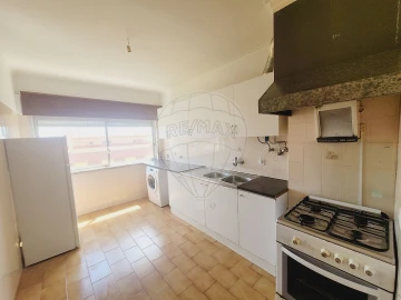 Apartamento T2 para Venda em Rio de Mouro