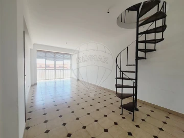 Apartamento T2 para Venda em Rio de Mouro