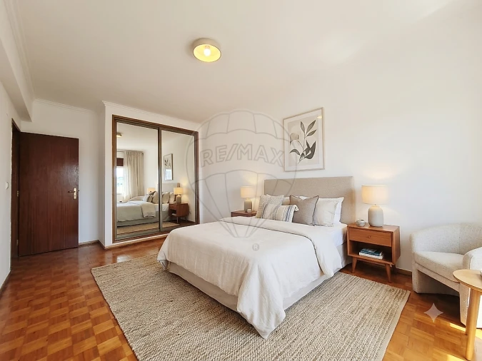 Apartamento T2 para Venda em Rio de Mouro Foto 19