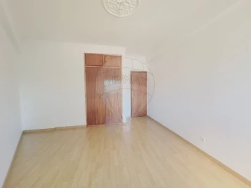 Apartamento T2 para Venda em Rio de Mouro