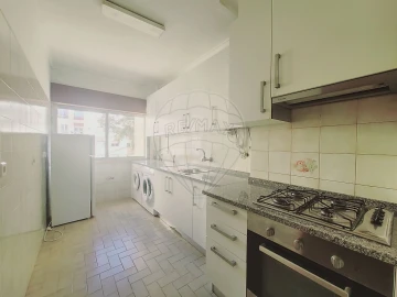 Apartamento T2 para Venda em Rio de Mouro