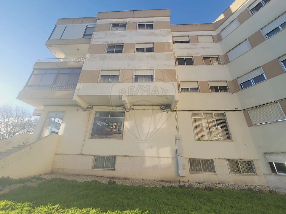 Apartamento T2 para Venda em Rio de Mouro Foto 24