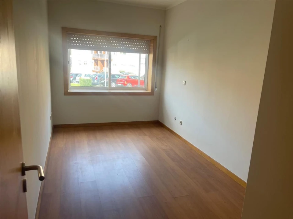 Apartamento T2 para Venda em Canelas Foto 15