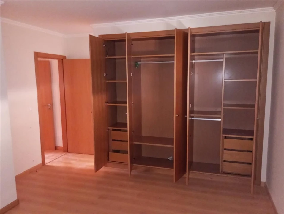 Apartamento T2 para Venda em Vila Franca de Xira Foto 11
