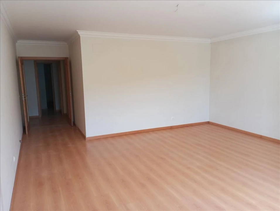 Apartamento T2 para Venda em Vila Franca de Xira Foto 3