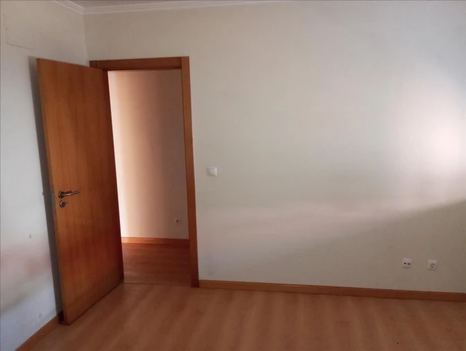 Apartamento T2 para Venda em Vila Franca de Xira Foto 9