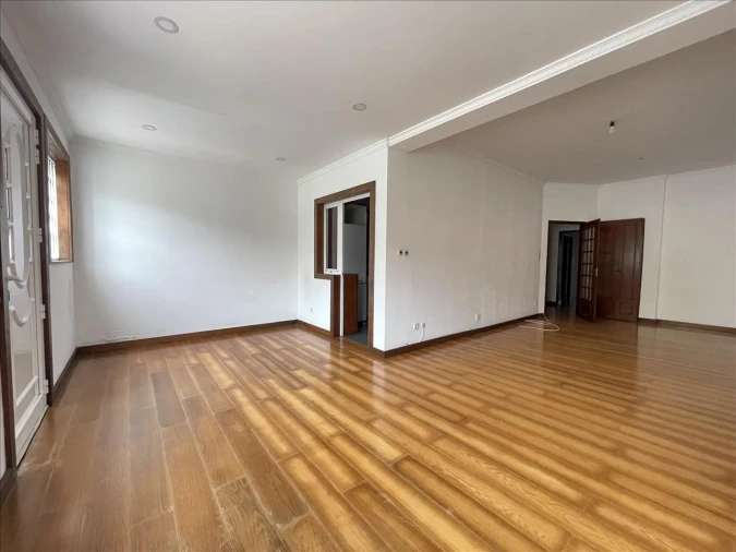 Apartamento T2 para Venda em Cedofeita, Santo Ildefonso, Sé, Miragaia, São Nicolau e Vitória Foto 2