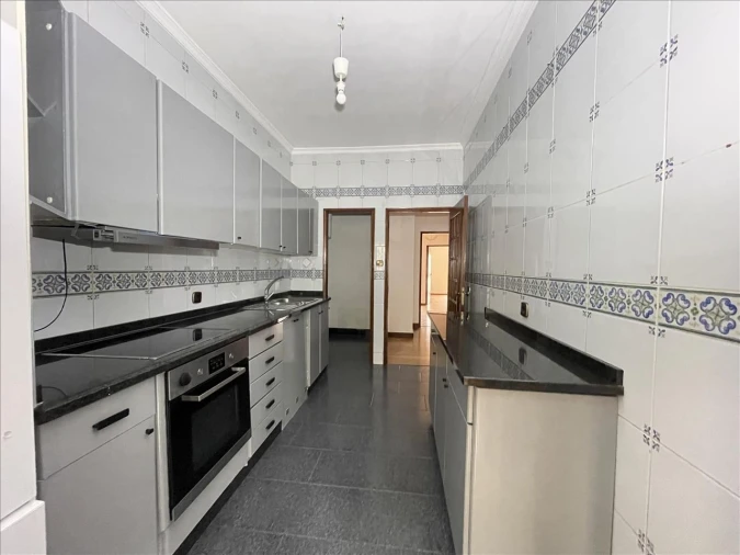 Apartamento T2 para Venda em Cedofeita, Santo Ildefonso, Sé, Miragaia, São Nicolau e Vitória Foto 7