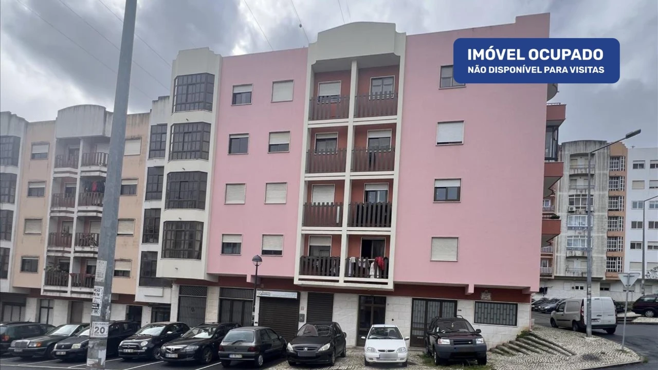 Apartamento T2 para Venda em Cacém e São Marcos Foto 1