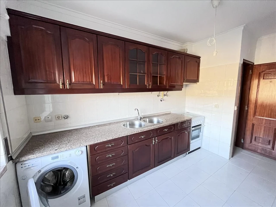 Apartamento T2 para Venda em Cacém e São Marcos Foto 7