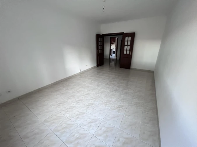 Apartamento T2 para Venda em Cacém e São Marcos Foto 5