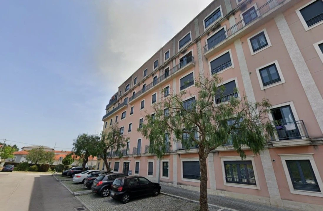 Apartamento T2 para Venda em Oliveira do Douro Foto 1