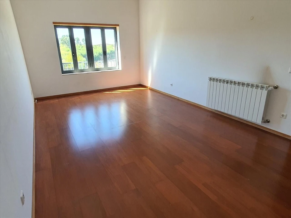 Apartamento T2 para Venda em Oliveira do Douro Foto 3